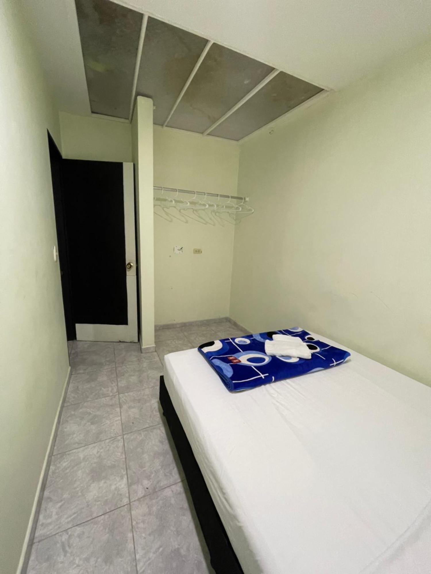 Apartamento Plazoleta De Colores Appartement Guatapé Buitenkant foto